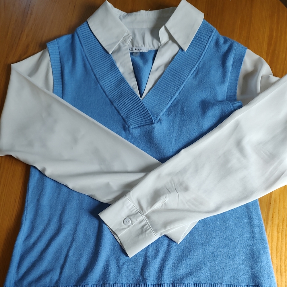 Blue and white top with a layered look size M